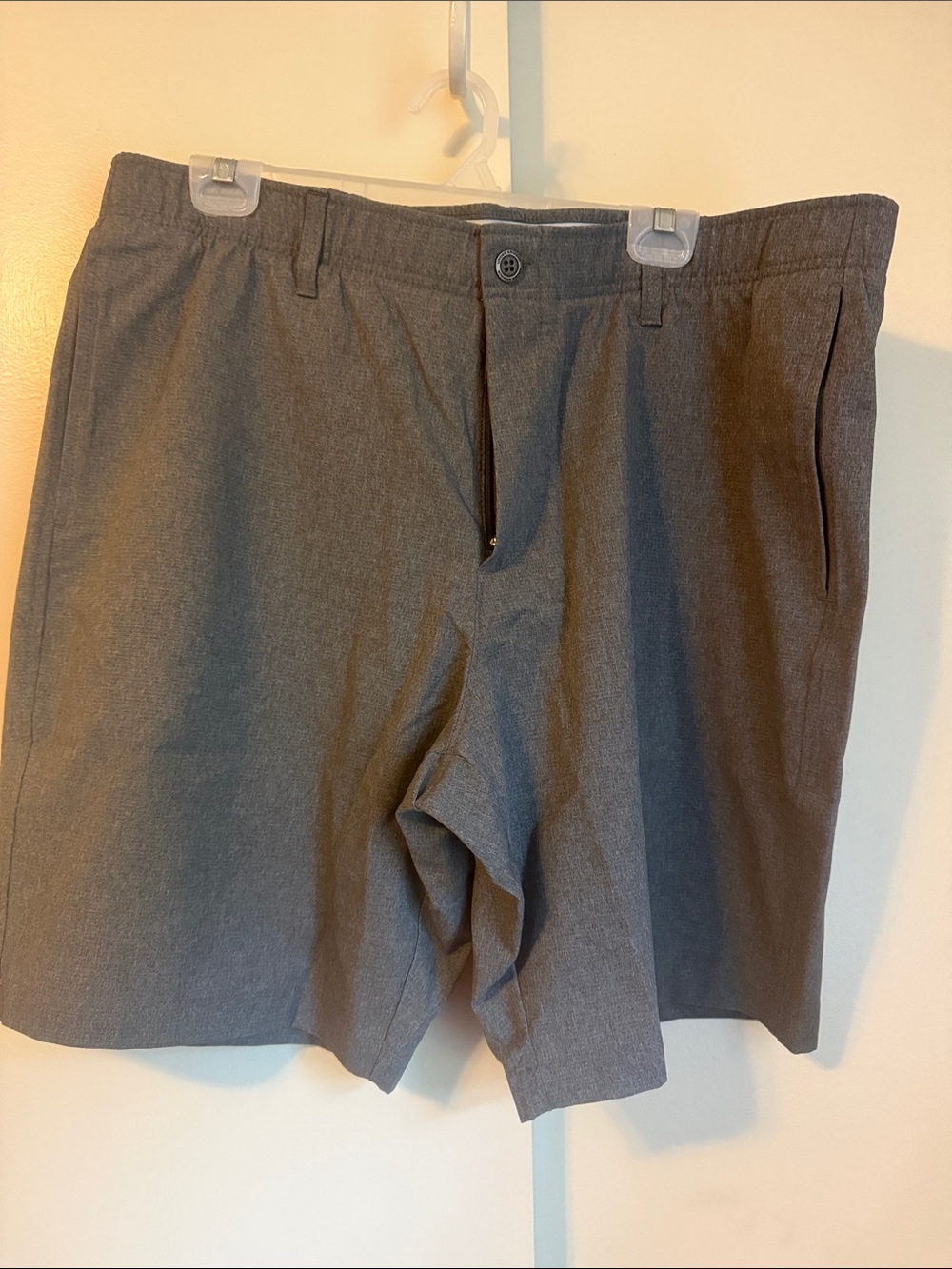 Under Armour Men's Charcoal Flat-Front Shorts